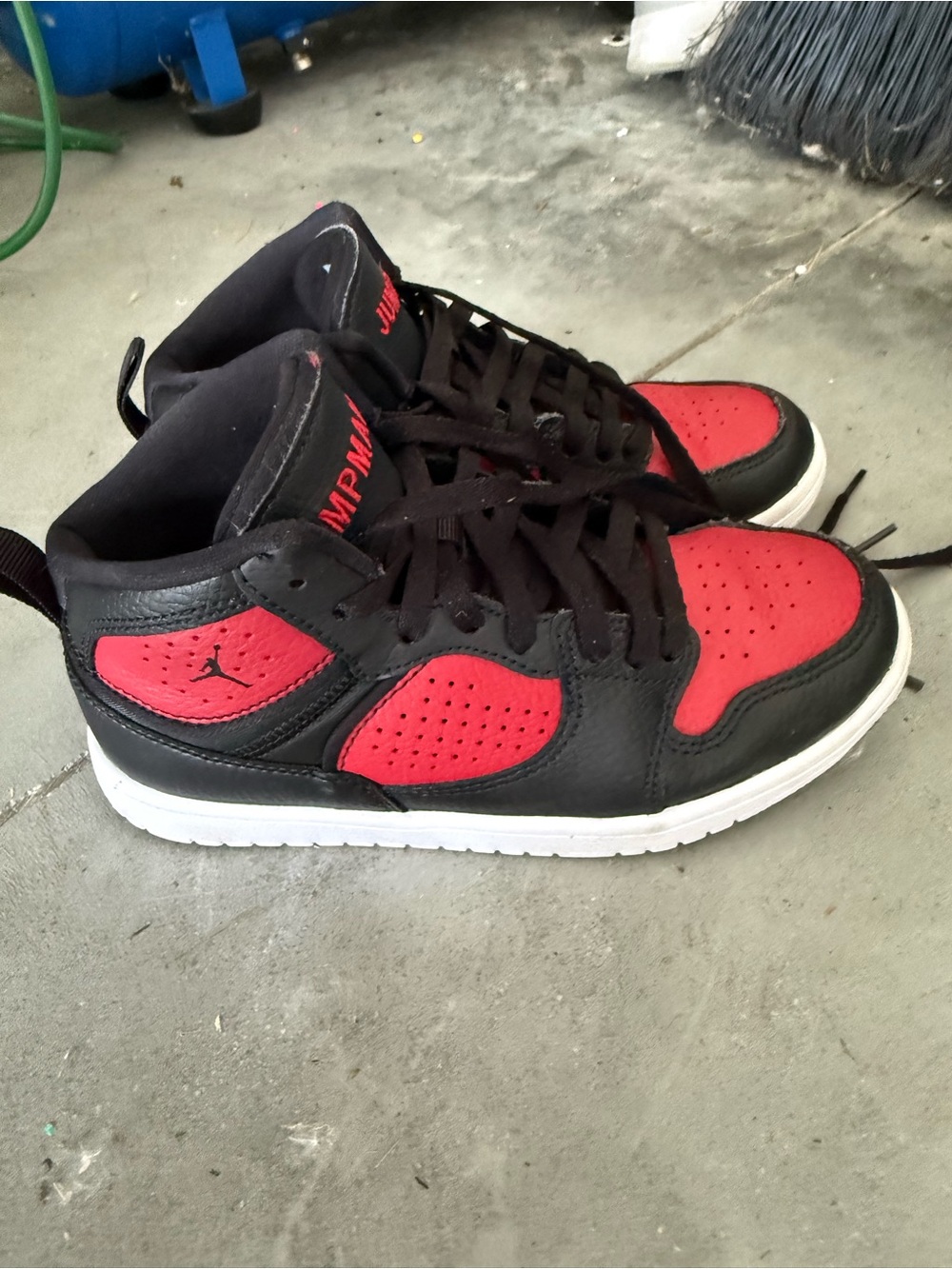 Kids Nikes/ Jordan’s